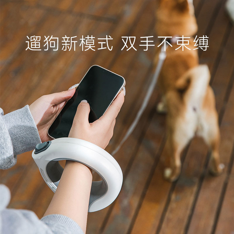 LED Bracelet Dog Leash with Auto Reel 3m Nylon Rope 80kg Capacity